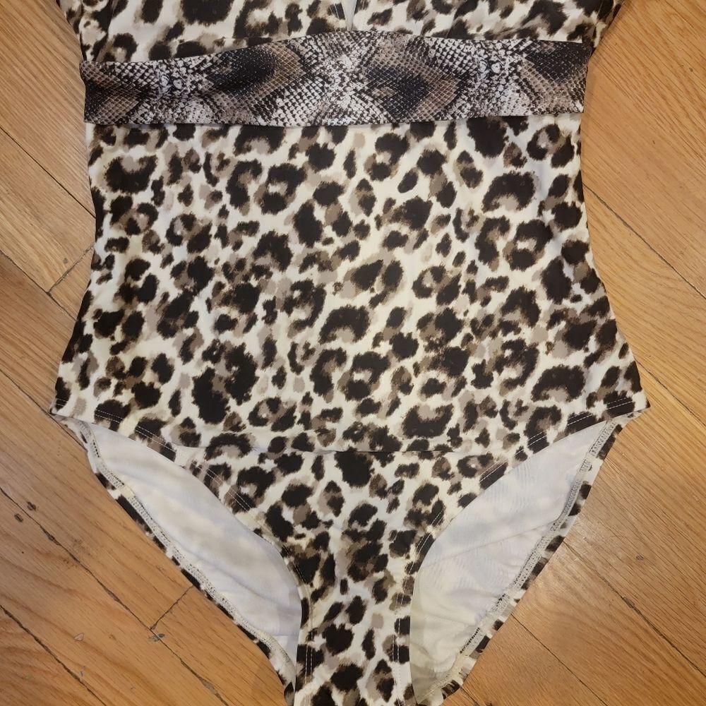 🆕️2023 Arrival Bleu Rod Beattie Cap Sleeve Animal Print   Women's swimsu… - Picture 3 of 9